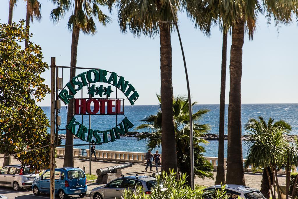 Hotel Kristina Imperia Bagian luar foto